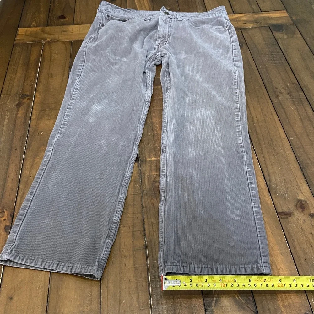 Levis 514 Straight Fit Corduroy Pants Mens 34x30 Gray 00514-1112